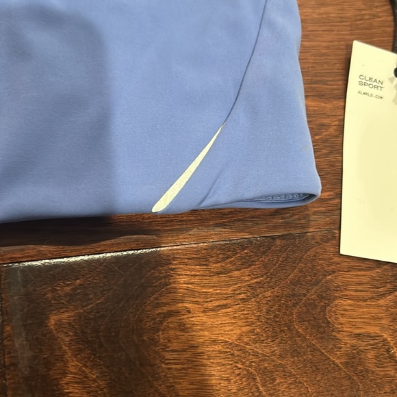 ALWRLD ALRN Mid Support Crop Sports Bra - Picture 5 of 12